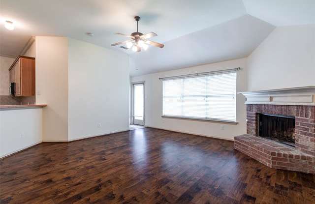 5025 Stonecrest Drive Gallery 3