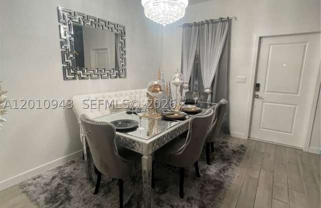 1766 SE 7th Ter Gallery 4