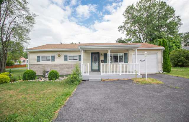 Most sought after Woodlawn area. 2BR 1BA photos photos Most sought after Woodlawn area. 2BR 1BA photos photos