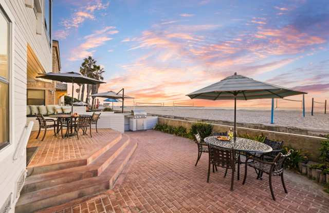 2845 Ocean Front Walk Gallery 1