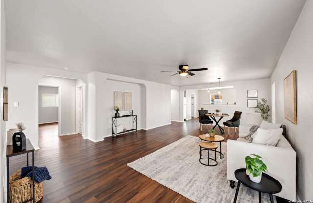 125 POINTE LOOP Gallery 4