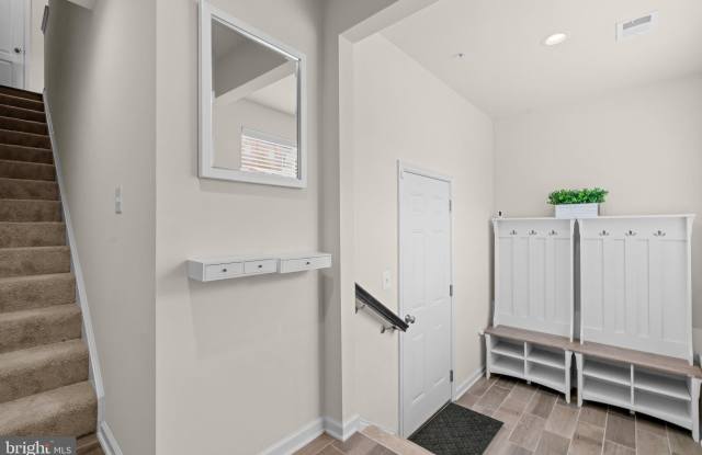 1623 FERNWOOD Drive Gallery 2