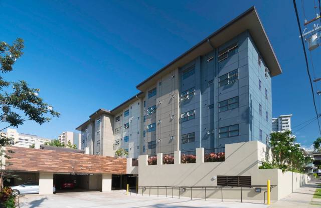 2-bdrm/2-bath/1-prkg in the Residence at Makiki photos photos