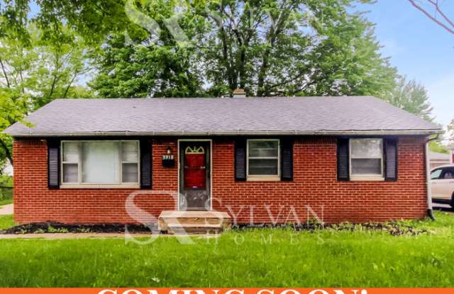 3918 North Bolton Avenue photos photos