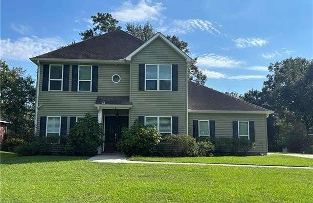 715 WINTERBERRY Drive Gallery 1