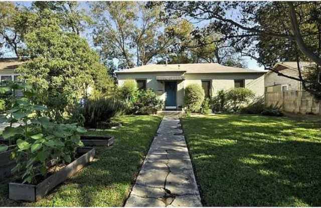 3701 Hollywood Avenue photos photos