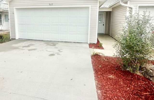 Cute 2 Bedroom 2 Bathroom 2 Car Garage Townhome For Rent! photos photos