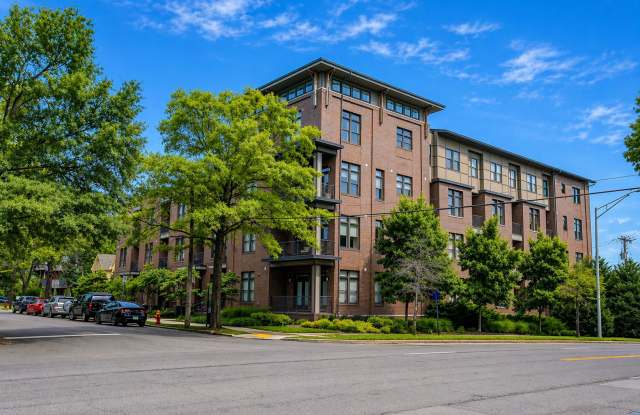 1 Bedroom, 1 Bathroom Condo w/ Secure Parking Garage - Walk to Vandy, Belmont & Hillsboro Village photos photos