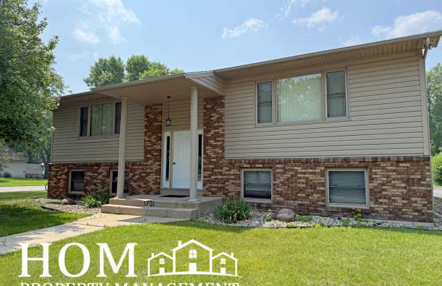 1701 Pleasant View Drive - 3 photos photos