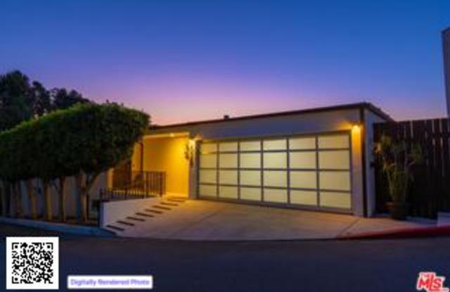 8528 Hillside Avenue - 8528 Hillside Avenue, Los Angeles, CA 90069