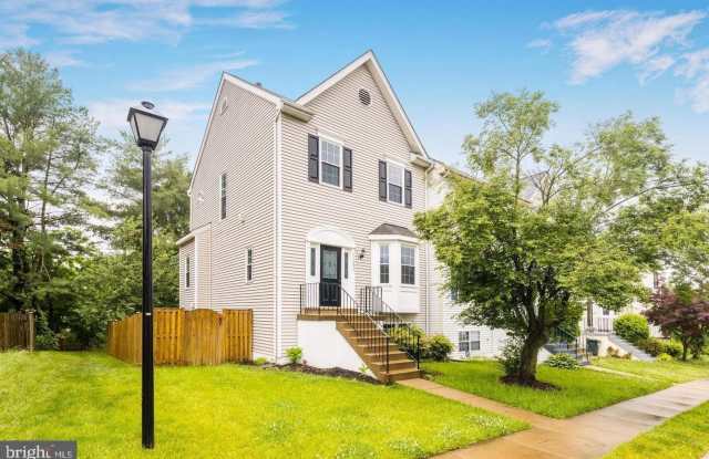 17336 WEXFORD Loop - 17336 Wexford Loop, Cherry Hill, VA 22026