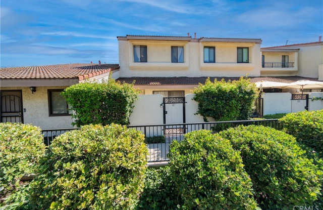 18150 Oxnard Street photos photos