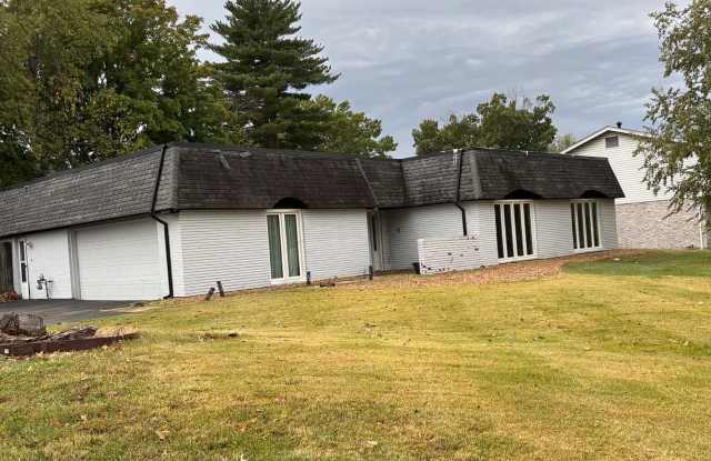 Specious Home for Rent in Manchester Mo photos photos