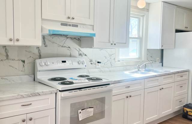 40 Montcalm Ave photos photos