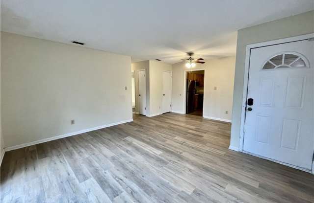 754 Hedgelawn Way Gallery 2