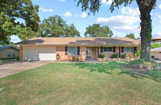 605 Southland Drive photos photos