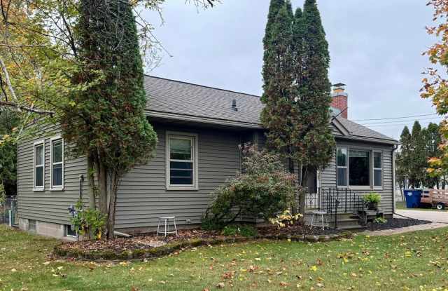 2 Bed 1 Bath Single Family Home in Rib Mountain Gallery 1