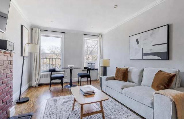 122 Christopher Street photos photos