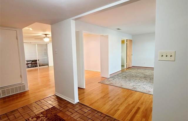 13531 Heartside Place Gallery 3