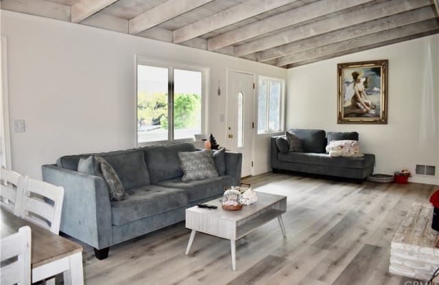 954 Park Avenue - 954 Park Avenue, Laguna Beach, CA 92651