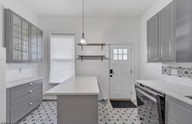 13 2nd Ave photos photos