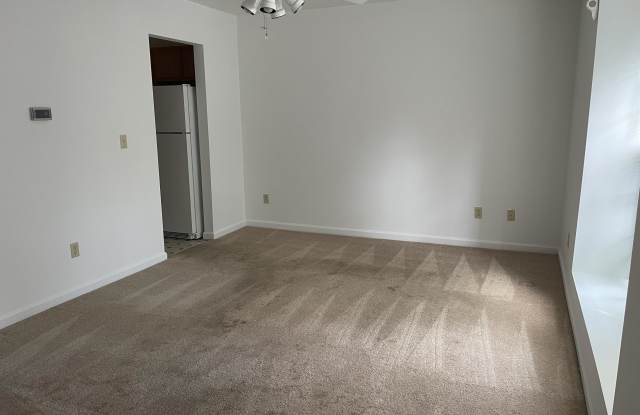 125 Waterbury Court - 1 Gallery 2
