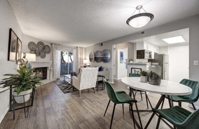 Waterfield Court Apartment Homes Gallery 4