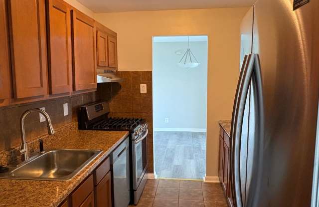 Spacious 3-Bedroom Apartment in Bladensburg – Convenient Location  Great Amenities!! photos photos