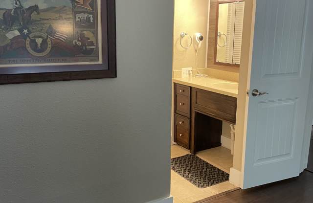 9992 Farm To Market Road 1283 - 9992 Farm to Market Road 1283, Lakehills, TX 78063