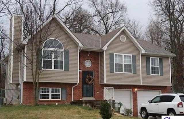 210 Scarlet Avenue - 210 Scarlet Avenue, Vine Grove, KY 40160 210 Scarlet Avenue - 210 Scarlet Avenue, Vine Grove, KY 40160