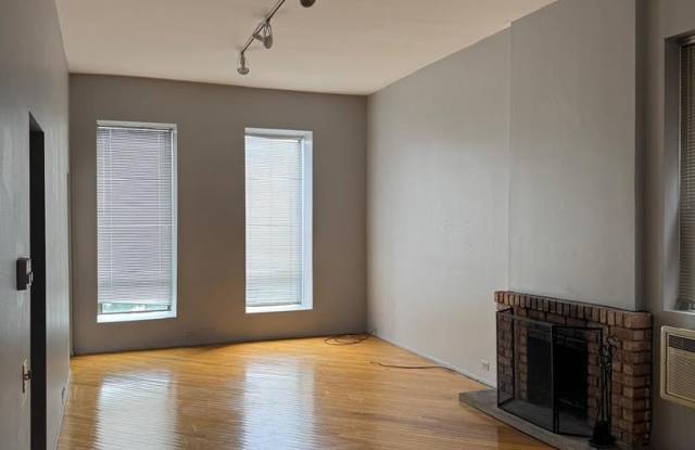 2130 N Halsted Street photos photos