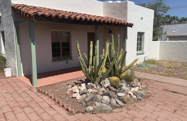 631 North Tucson Boulevard photos photos