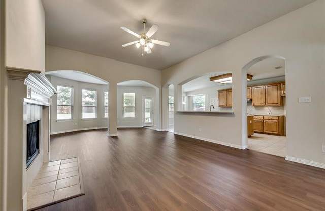 2412 Conroe Court Gallery 3