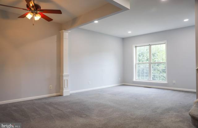 6324 LOCUST TREE Lane Gallery 3