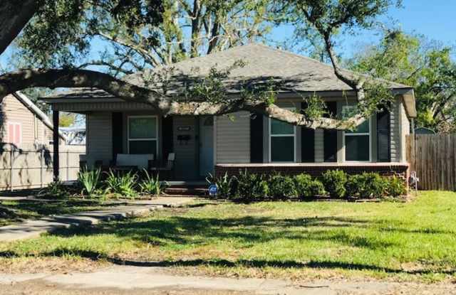 2 bed 1 bath home for lease photos photos