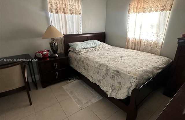 6205 Flagler St photos photos