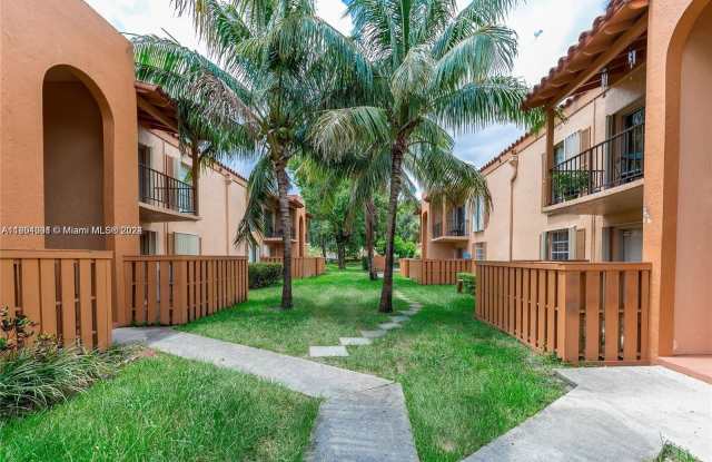 7160 Fairway Dr - 7160 Fairway Drive, Miami Lakes, FL 33014