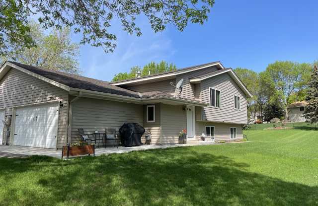 13562 86th Ave N - 13562 86th Avenue North, Maple Grove, MN 55369