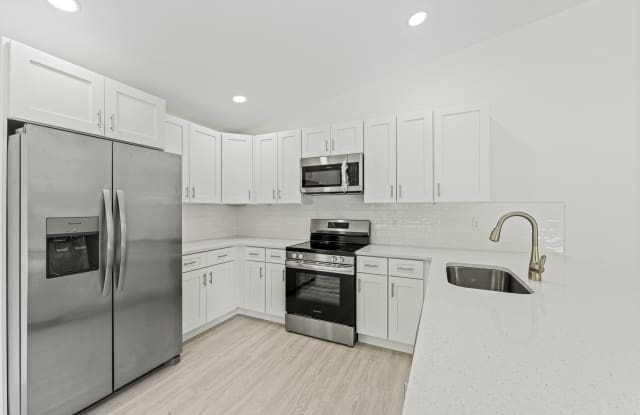 7401 Donlon Road photos photos