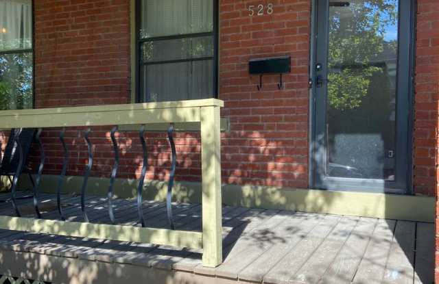 2 Bedroom 1 Bathroom in German Village Gallery 3