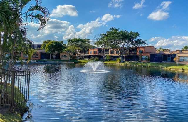 956 Mockingbird Ln photos photos