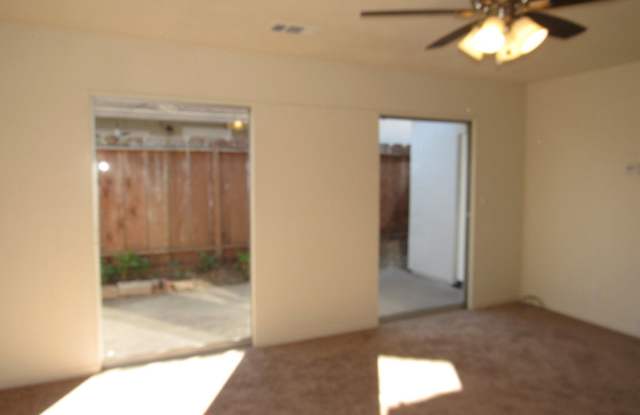 650 Heather Dr. Gallery 4
