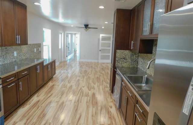 2833 LONGLEAF LANE Gallery 4