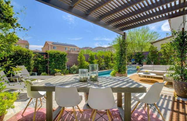 Amazing 2 story home in beautiful Tri Pointe neighborhood photos photos