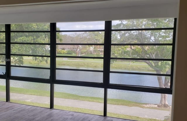 9709 Hammocks Blvd - 9709 Hammocks Boulevard, The Hammocks, FL 33196