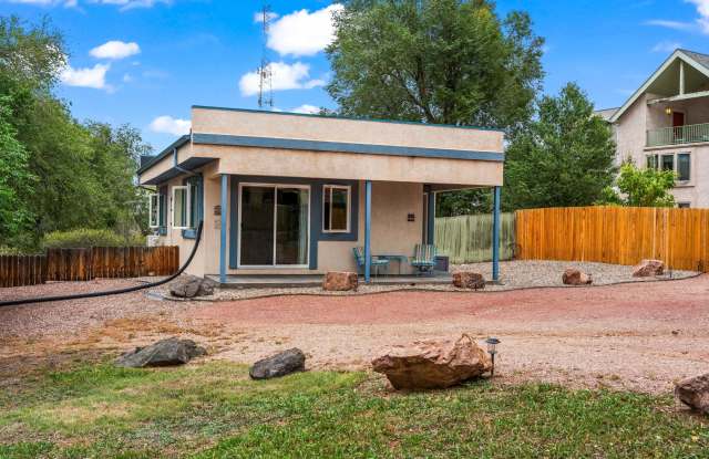 904 Manitou Boulevard Gallery 2