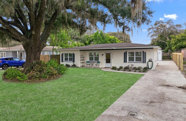1314 DIVOT LANE - 1314 Divot Lane, Tampa, FL 33612