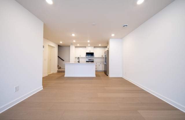 21618 Orchid Path Gallery 3