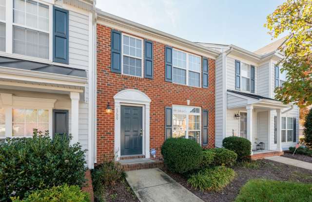 3 Bedroom Townhome Near Forest Hill! ***Available Early December 2026*** Gallery 3