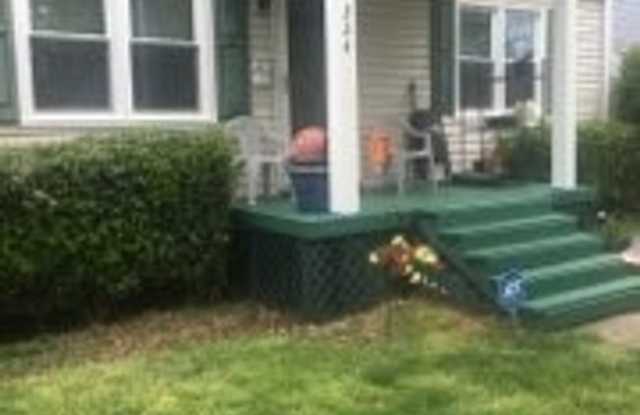 324 E. Leicester Avenue photos photos